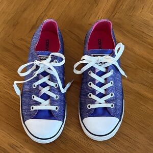 CONVERSE LOW TOP GLITTER SNEAKERS